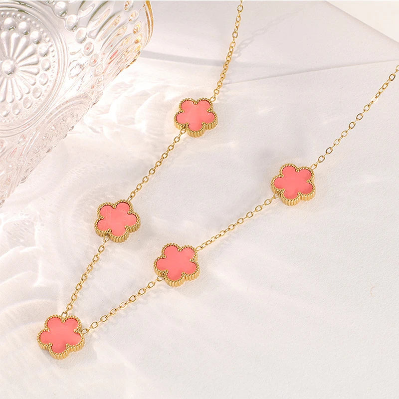 BLOOM CHARM NECKLACE